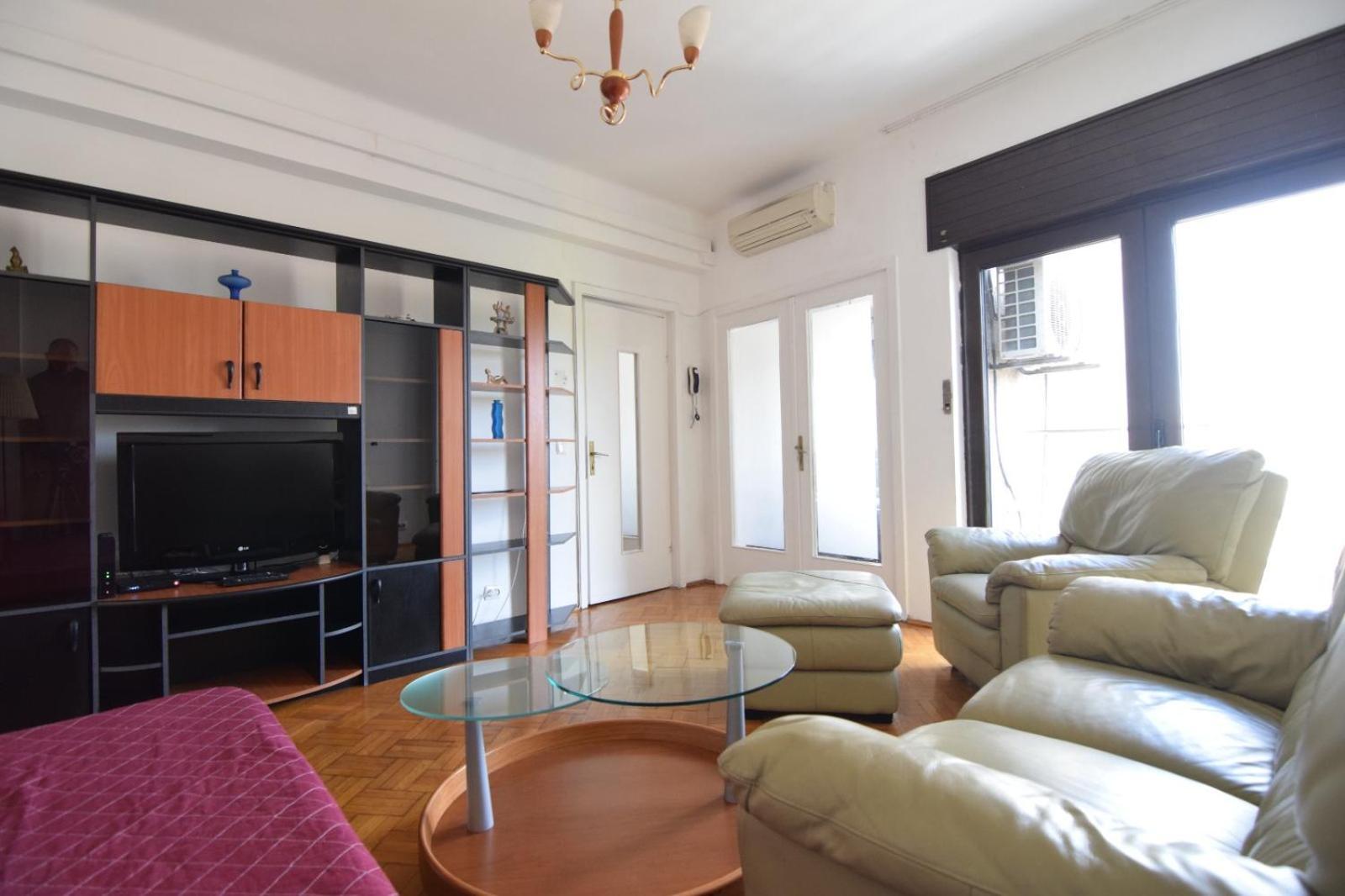 Eminescu 36 Apartment Bukares Bagian luar foto
