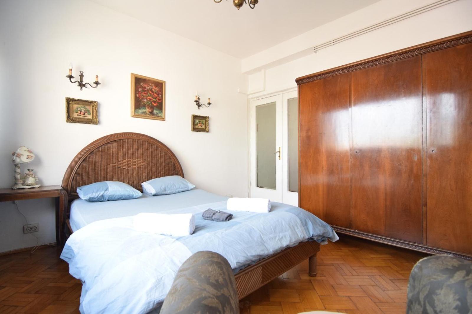 Eminescu 36 Apartment Bukares Bagian luar foto